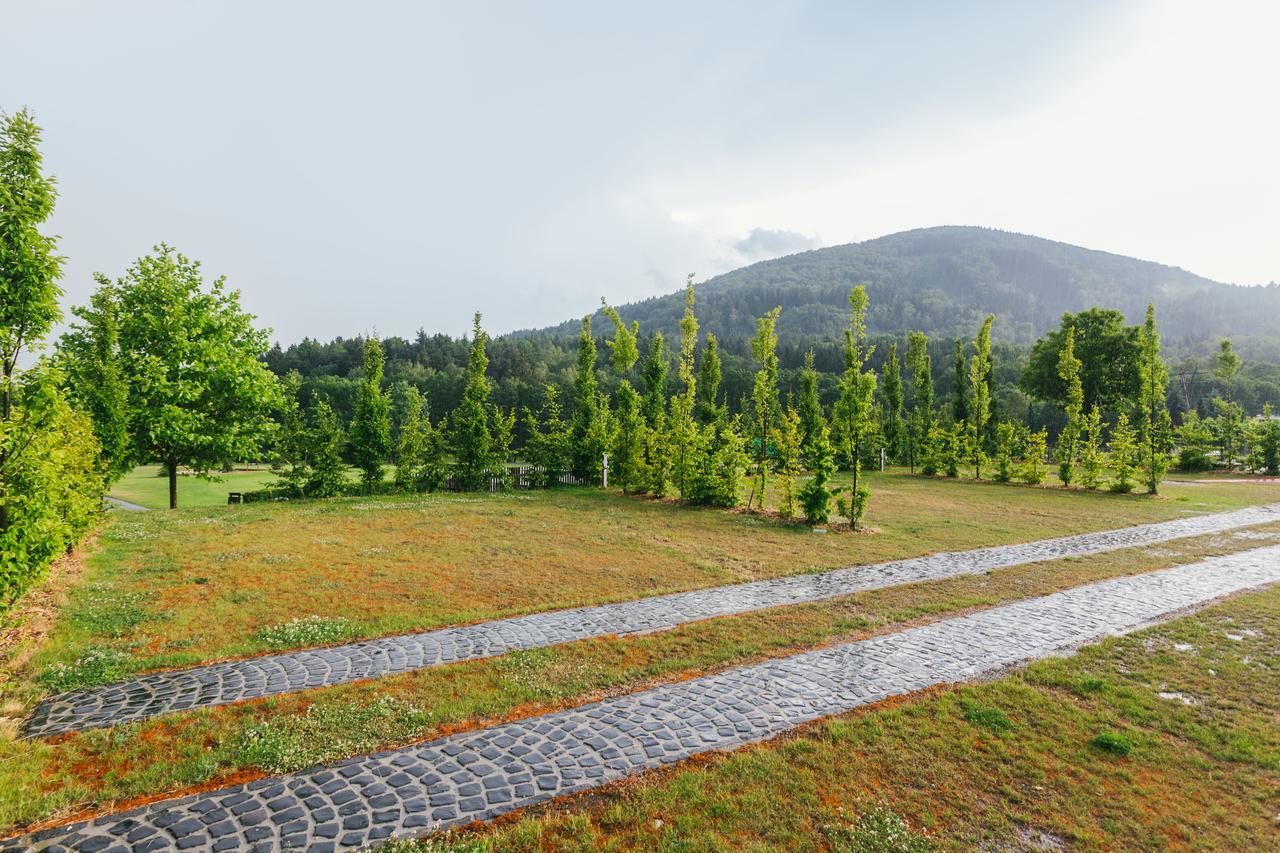 Resort Malevil Jablonne v Podjestedi Exterior photo